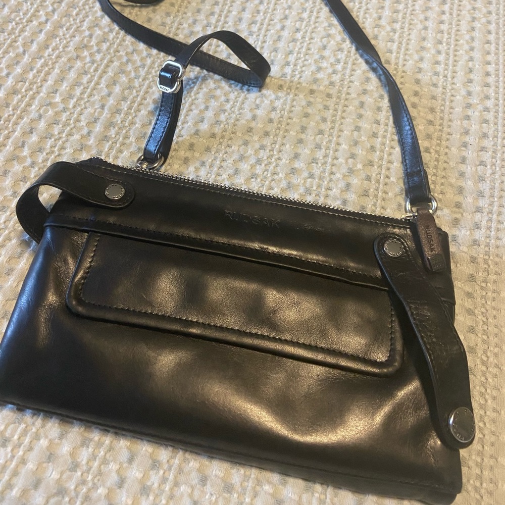 Rudsak large wallet crossbody mint shape pet smoke free home